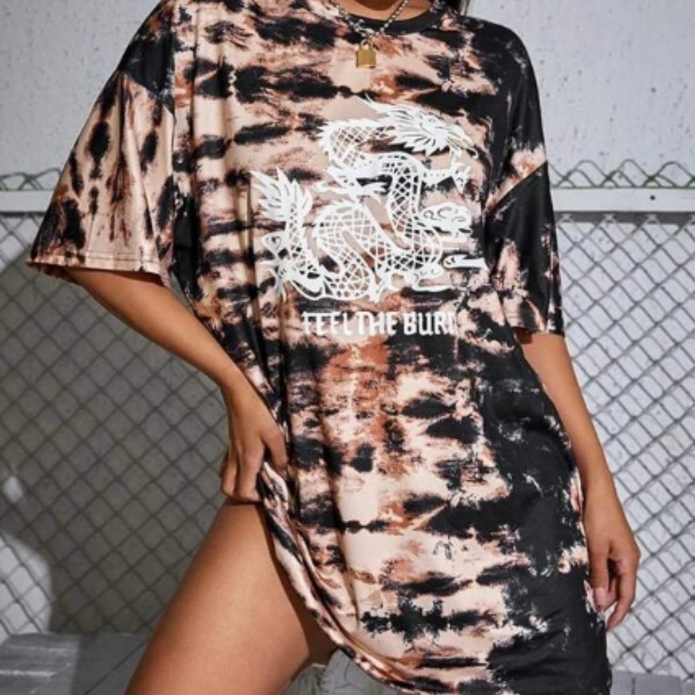Dragon and Slogan Print Bleach Wash T-Shirt Dress